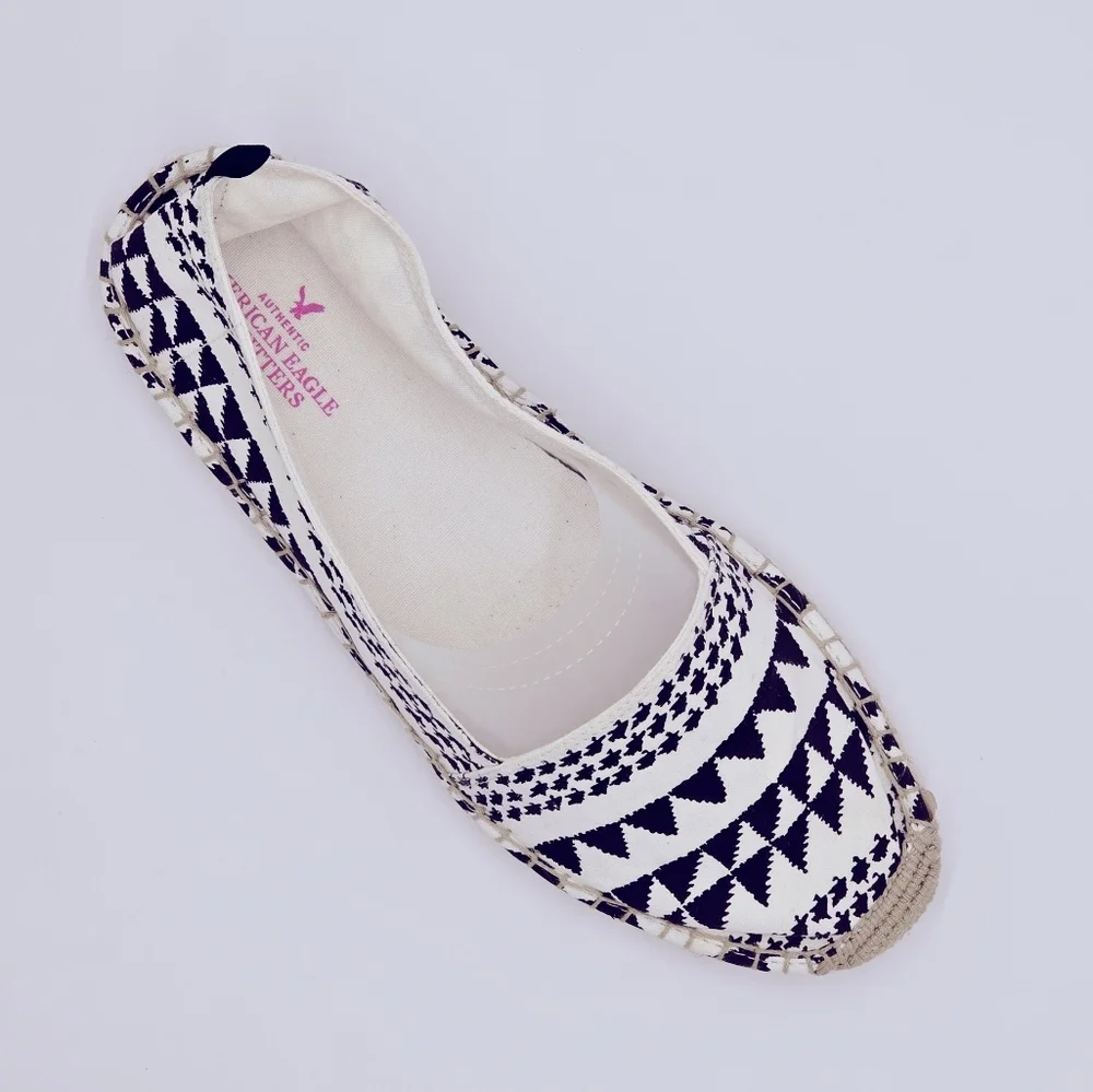 NEW! AE Outfitters Black and White Espadrilles